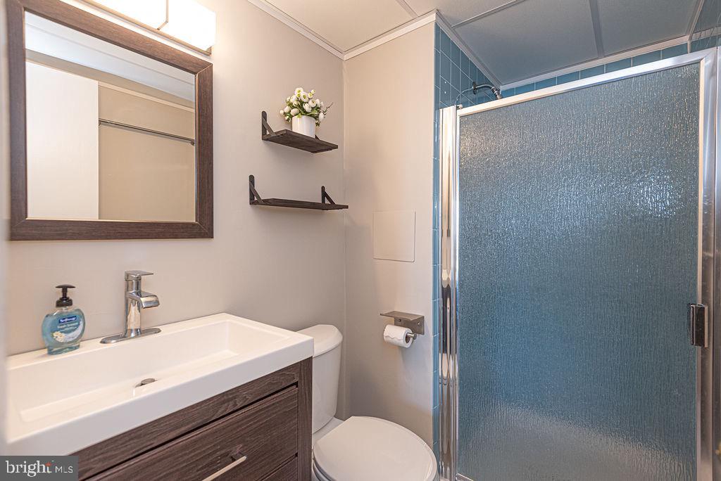 745 Mooring Road, Unit 105 Ocean City, MD 21842 - Photo 20 of 47 Primary Bathroom
