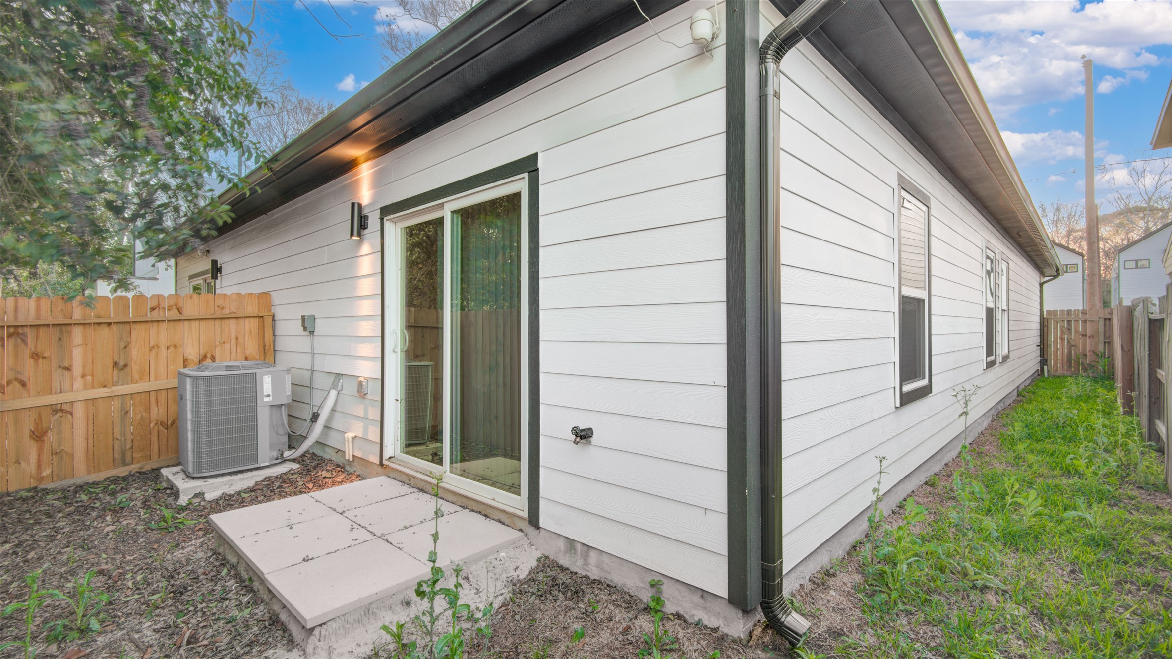 8410 Sunnyhill Street Houston, TX 77088 - Photo 23 of 25