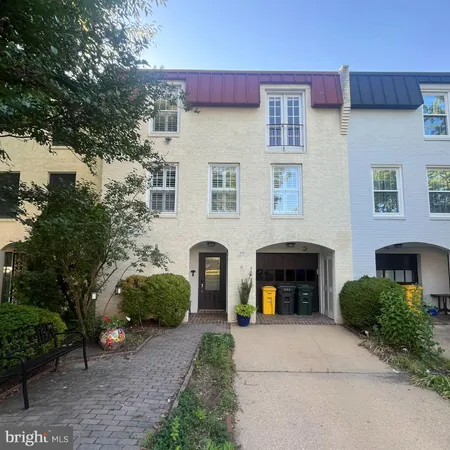 $5,300 | 315 North Maple Avenue, Falls Church, VA 22046