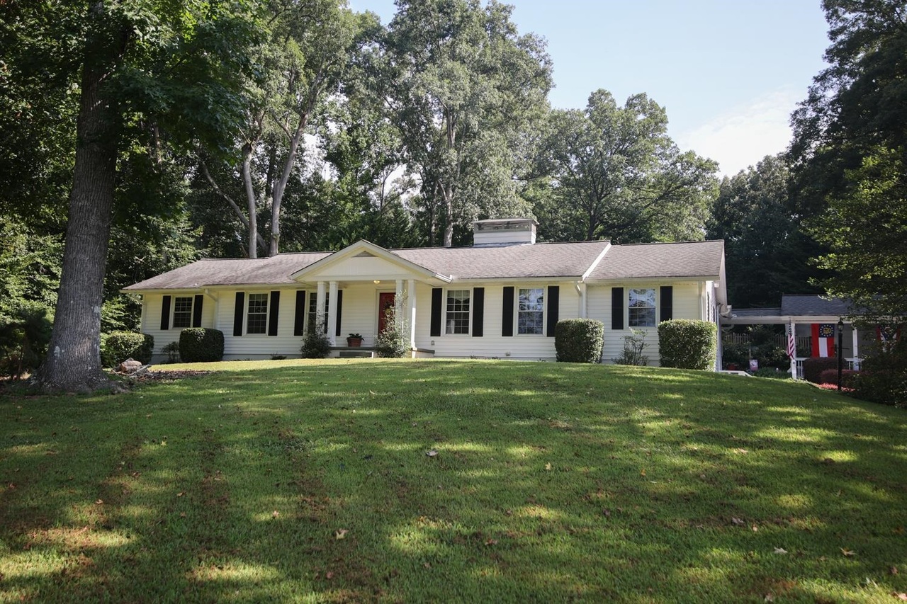 1222 Camp Mikell Road Toccoa, GA 30577 - Photo 1 of 1 Gallery Image 1