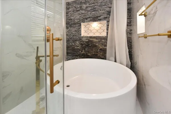 $1,690,000 | 85-35 Edgerton Boulevard | Jamaica Estates