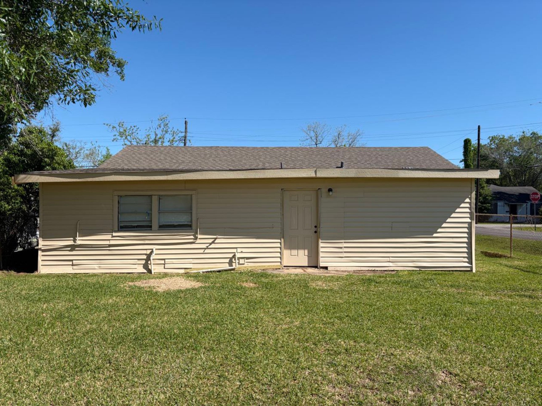 2005 Glasshouse Street Beaumont, TX 77703 - Photo 20 of 20