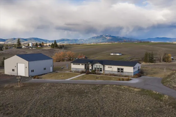 $595,000 | 605 East B Street, Rockford, WA 99030