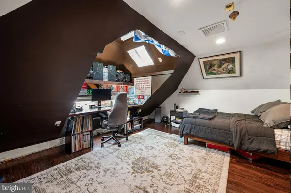 $5,500 | 217 Wayne Avenue, Narberth, PA 19072