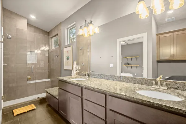 $2,900 | 1302 Delano Street, Unit A, Austin, TX 78721