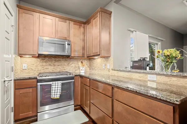 $2,900 | 1302 Delano Street, Unit A, Austin, TX 78721