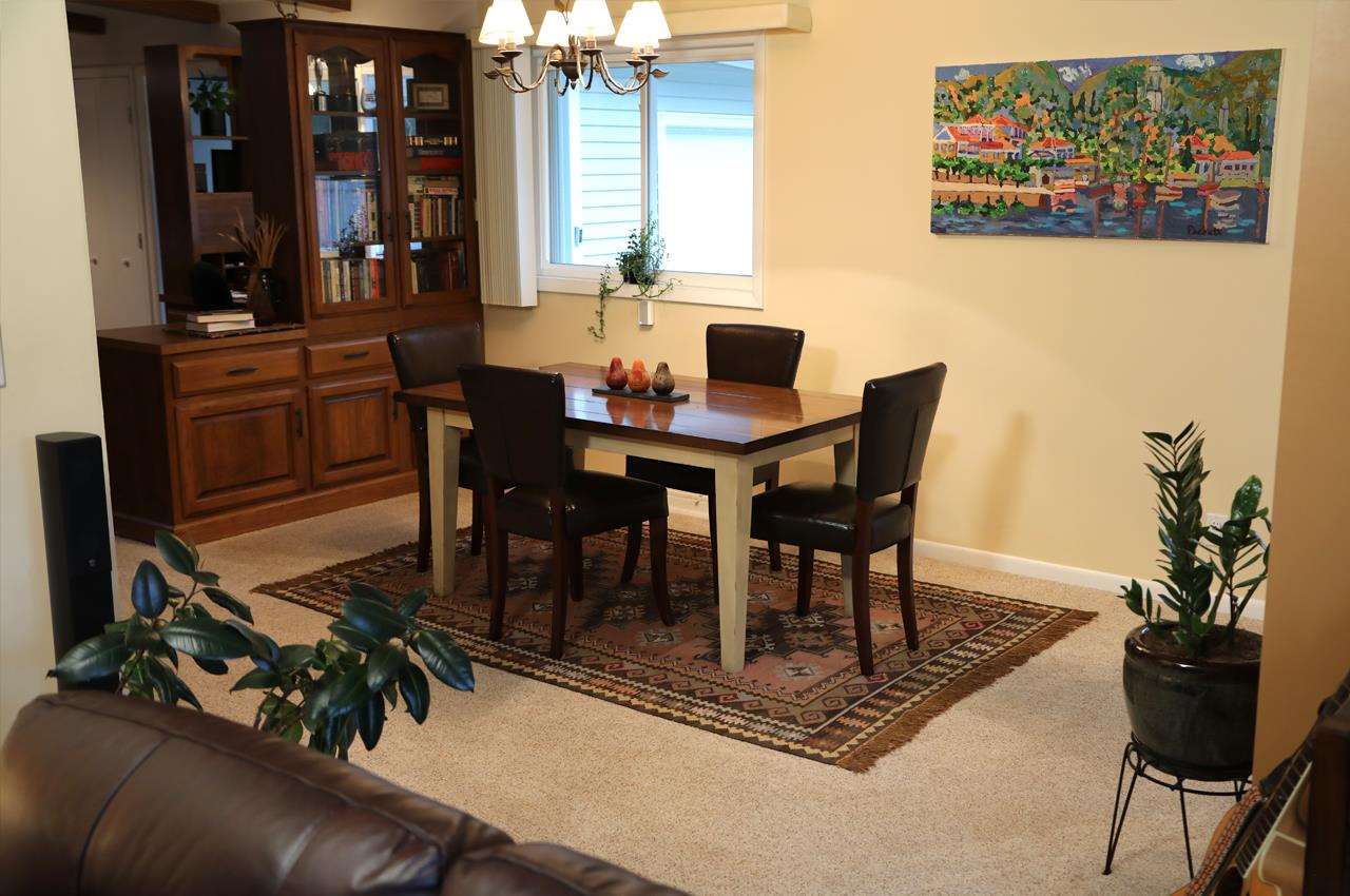 1215 Anderson Road Traverse City, MI 49686 - Photo 6 of 24 1894317-6.JPG