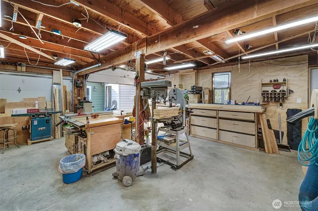 a view of a storage & utility room