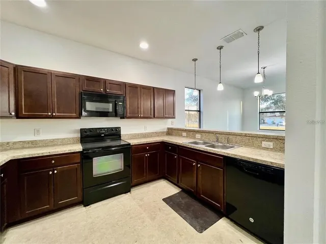 $284,800 | 1431 Pacific Road, Poinciana, FL 34759