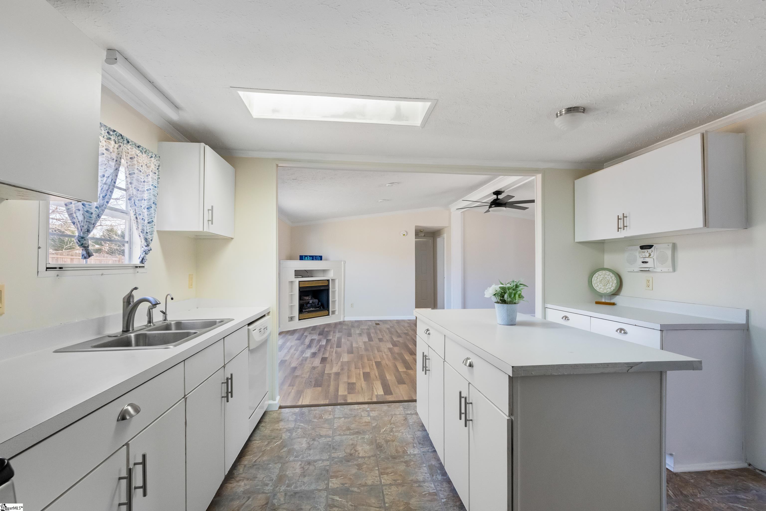 444 Burton Creekside Road Waterloo, SC 29384 - Photo 7 of 22