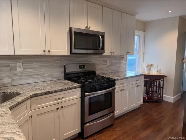 $799,000 | 25 Crowell Street, Hempstead, NY 11550