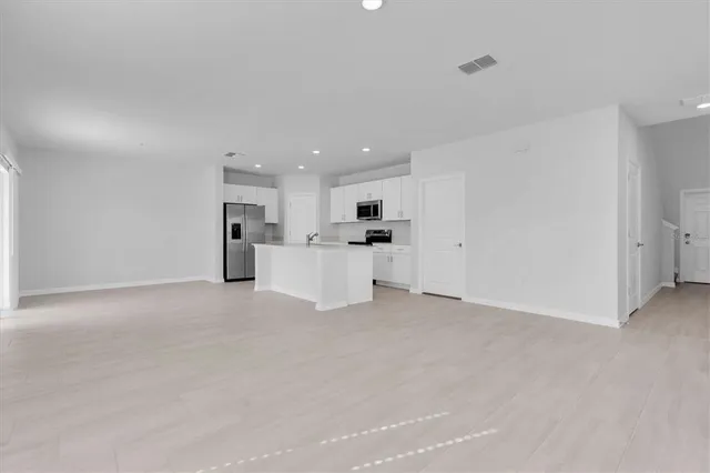 $2,800 | 17594 Pleasantview Boulevard, Land O Lakes, FL 34638