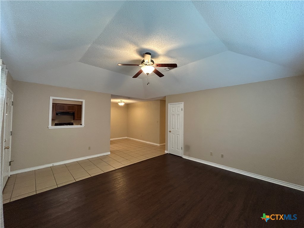 1642 West County Line Road New Braunfels, TX 78130 - Photo 6 of 31