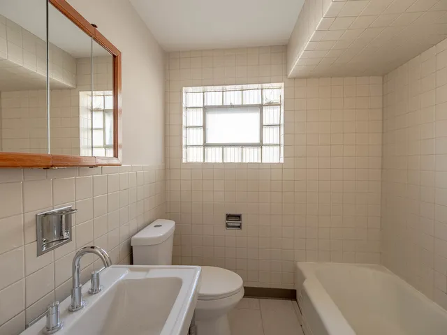 $339,900 | 2228 High Ridge Parkway, Hillside, IL 60162