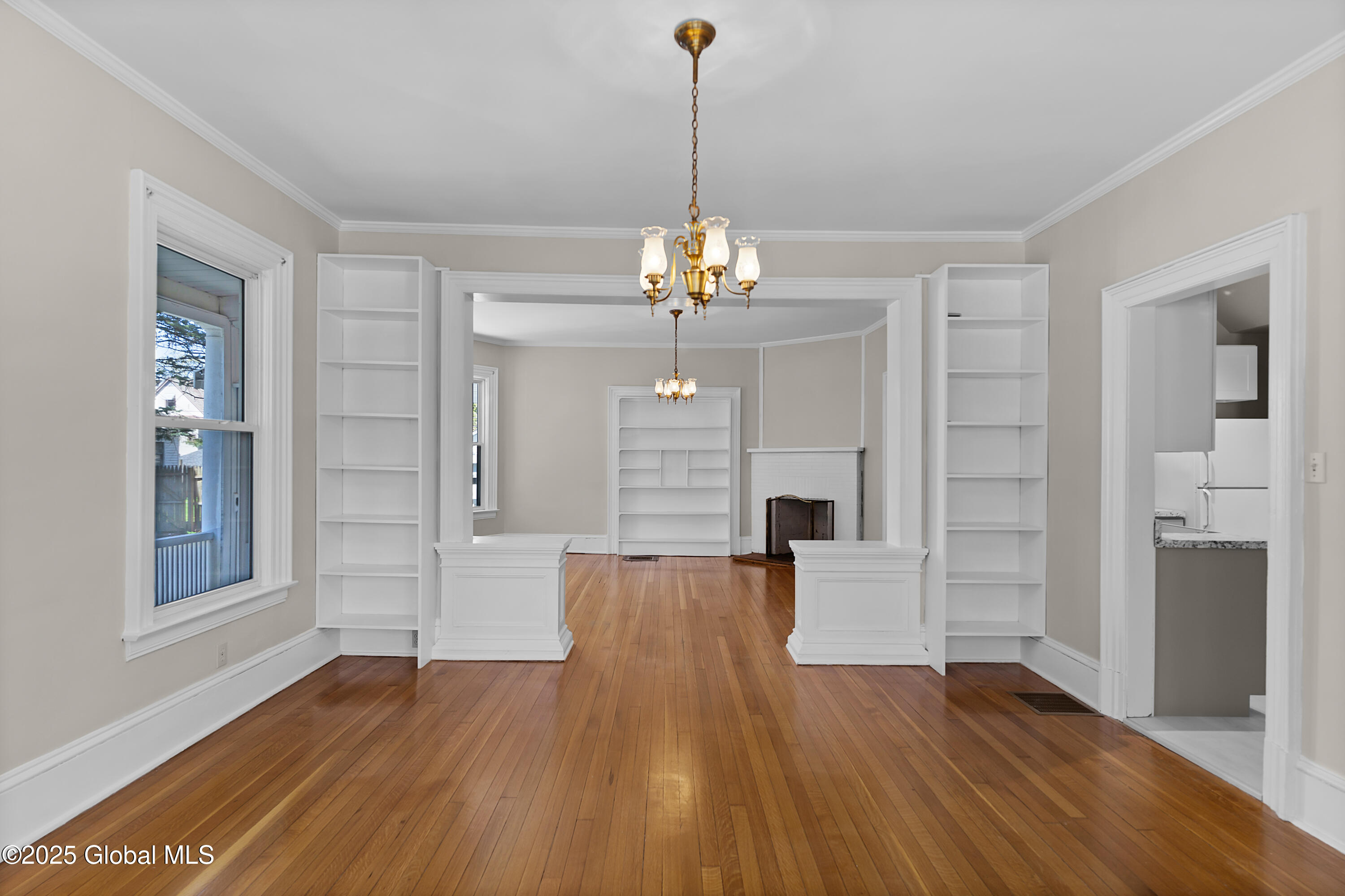 1047 Waverly Place Schenectady, NY 12308 - Photo 6 of 19 EMO00214