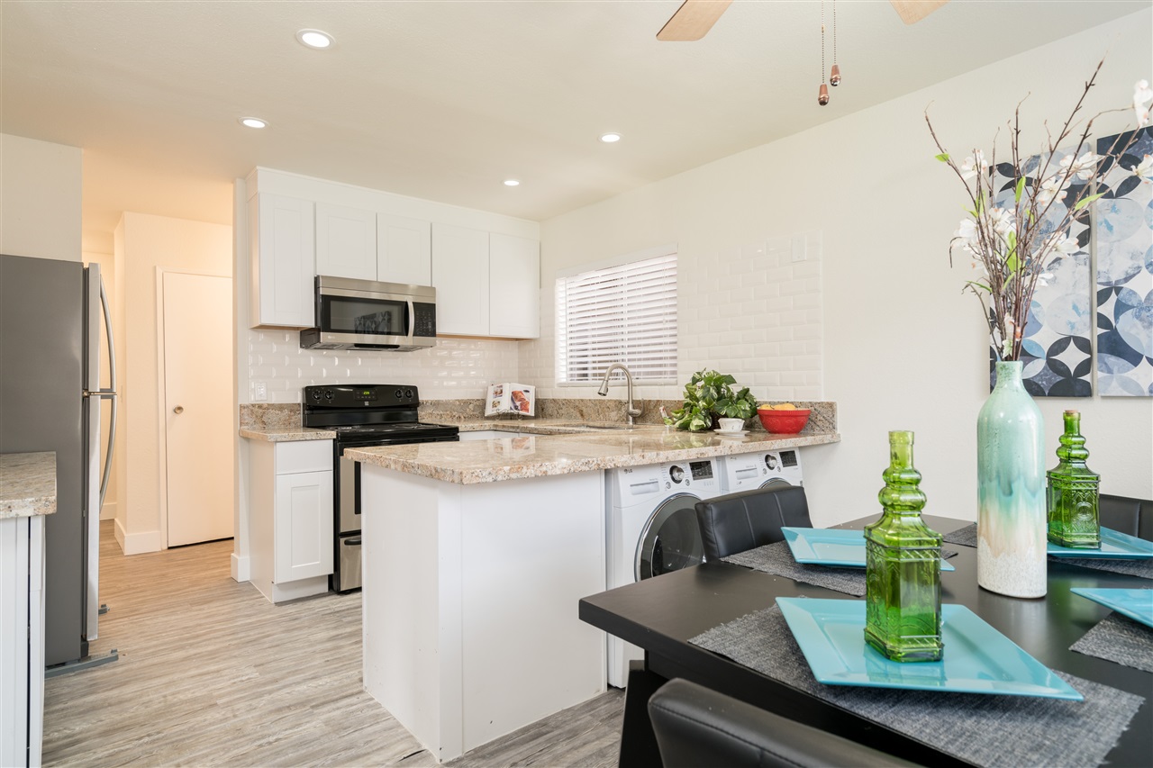 5533 Adobe Falls Road, Unit 7 San Diego, CA 92120 - Photo 4 of 24