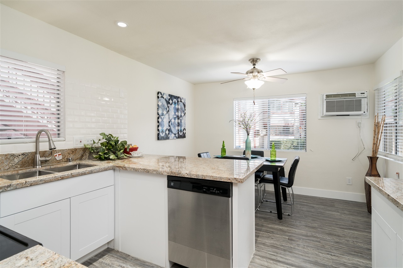 5533 Adobe Falls Road, Unit 7 San Diego, CA 92120 - Photo 6 of 24