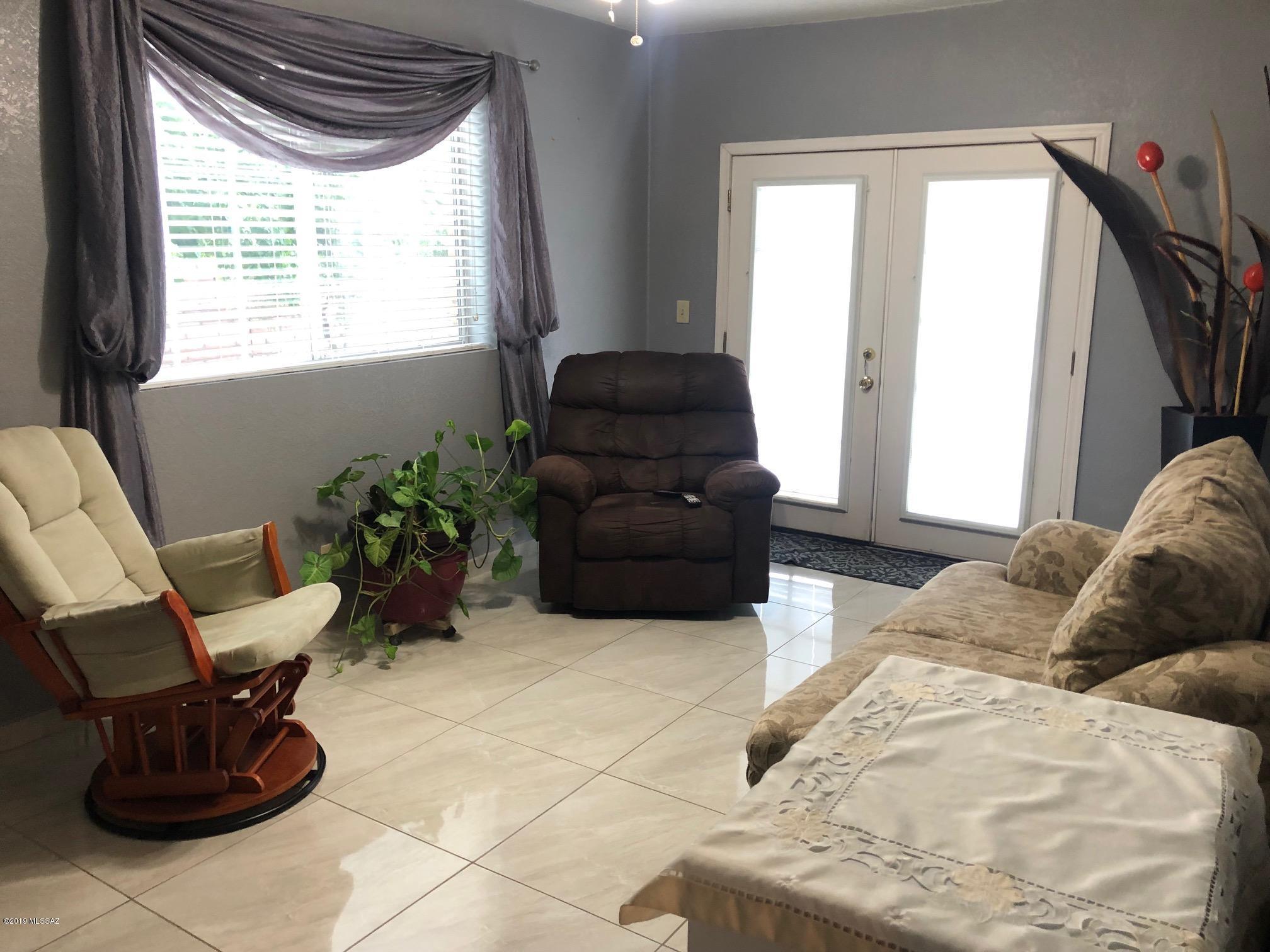 419 Curry Street Rio Rico, AZ 85648 - Photo 7 of 22