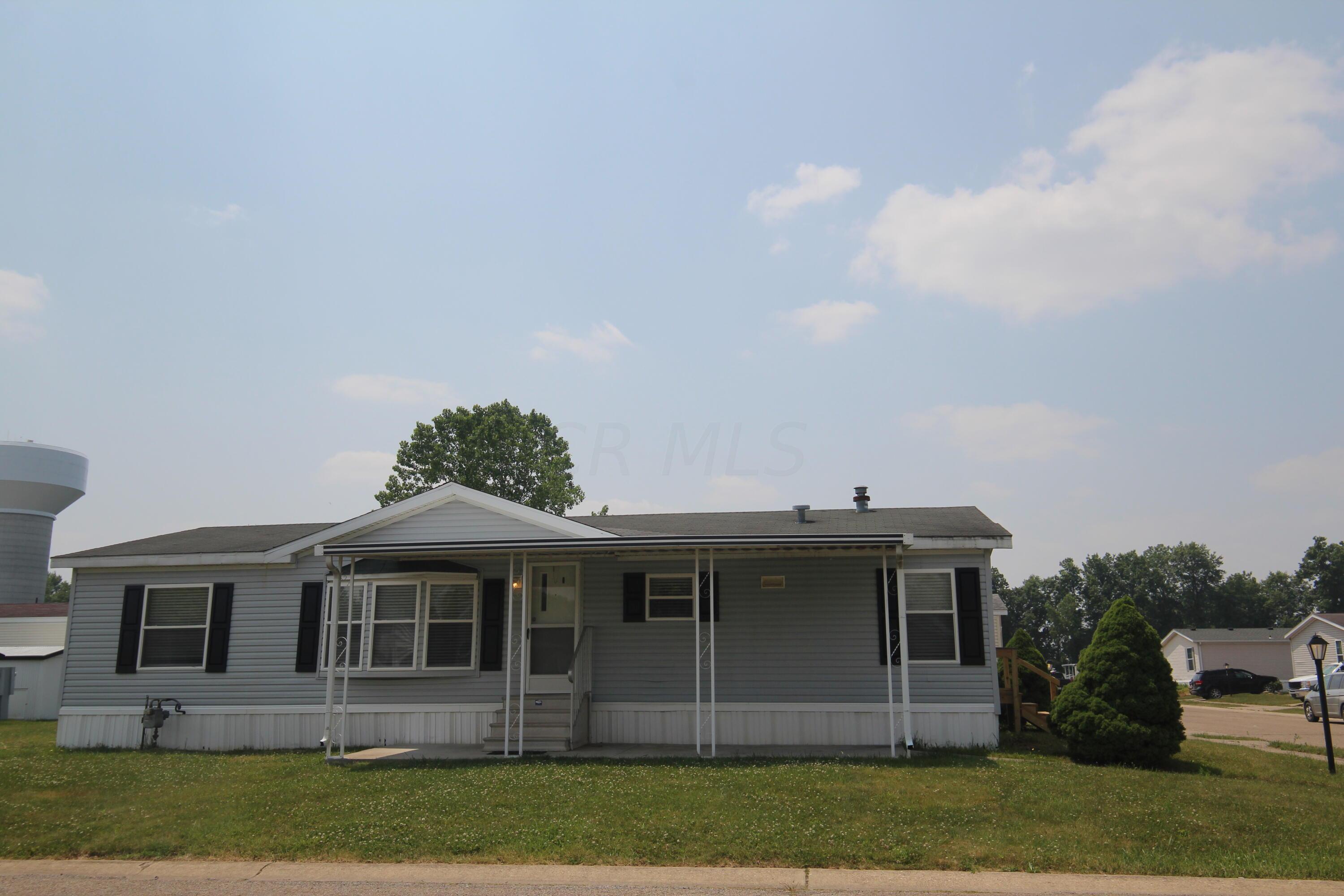 411 Doris Road Pataskala, OH 43062 - Photo 4 of 42 IMG_6733