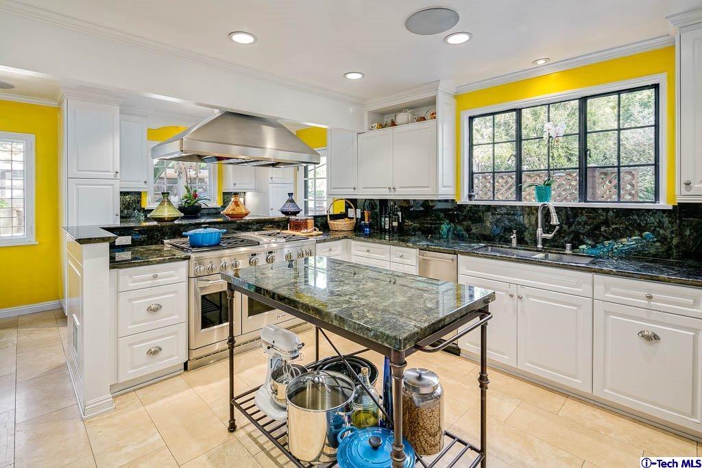 2829 Lake Avenue Altadena, CA 91001 - Photo 17 of 51 Additional Photo