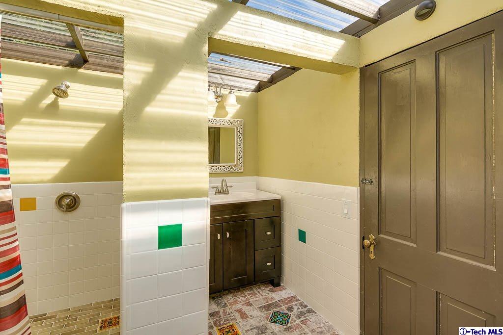 2829 Lake Avenue Altadena, CA 91001 - Photo 41 of 51 Additional Photo