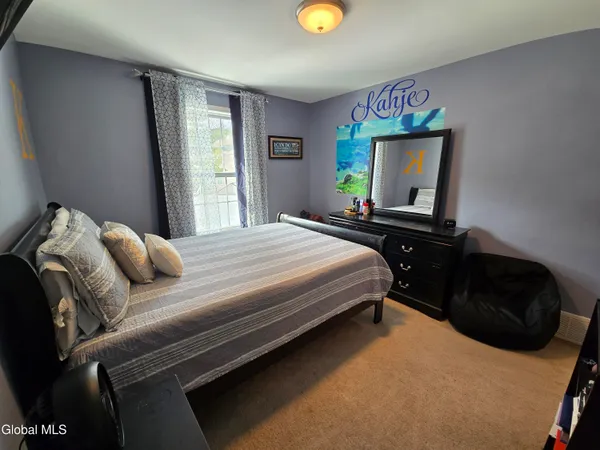 $479,999 | 10 Franklin Avenue, North Greenbush, NY 12198