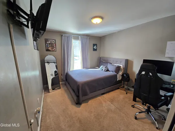 $479,999 | 10 Franklin Avenue, North Greenbush, NY 12198