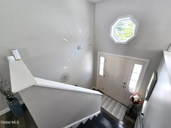 $499,999 | 10 Franklin Avenue, North Greenbush, NY 12198