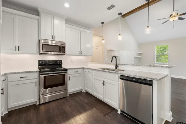 $259,000 | 9710 West Lakeshore Drive, Tyler, TX 75709