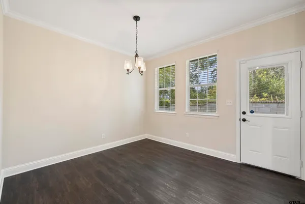 $259,000 | 9710 West Lakeshore Drive, Tyler, TX 75709