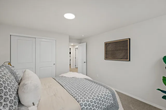 $499,990 | 419 North Viewmont Road, Unit 16/2 TALENT, Greenacres, WA 99016