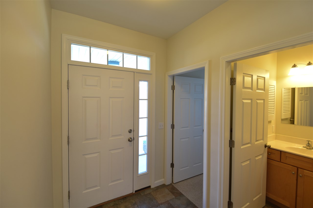 6 Green Field Way, Unit 101 Milton, VT 05468 - Photo 3 of 27 Gallery Image 3