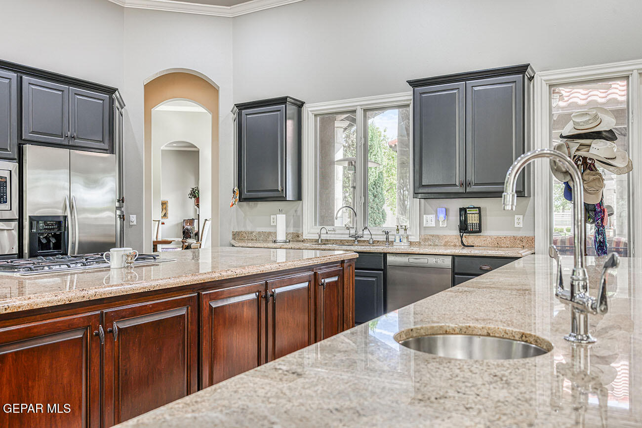 656 Cox Road El Paso, TX 79932 - Photo 24 of 99 362A8470_HDR