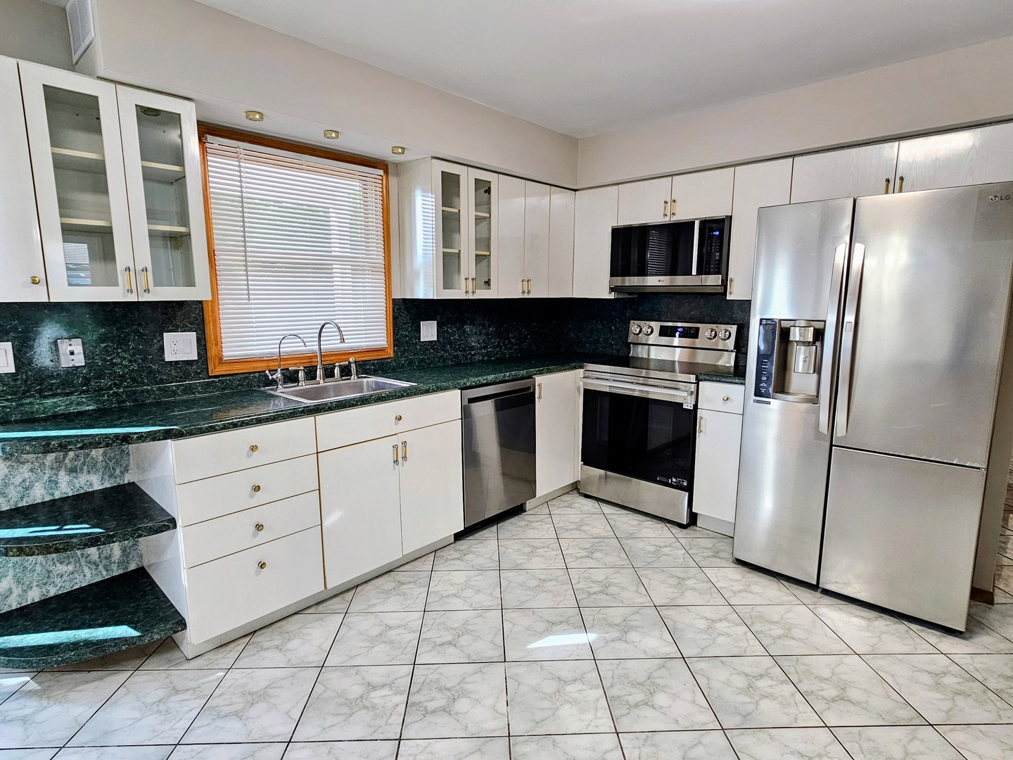10 Mayflower Road Vernon Hills, IL 60061 - Photo 7 of 30