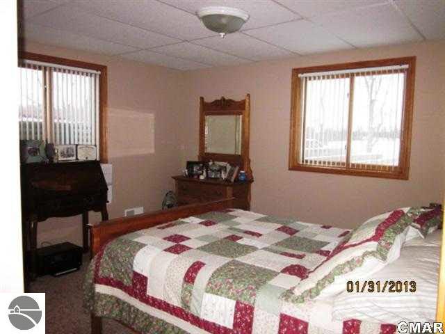 7825 East Mcbrides Road Edmore, MI 48829 - Photo 11 of 17 1773715-10.JPG