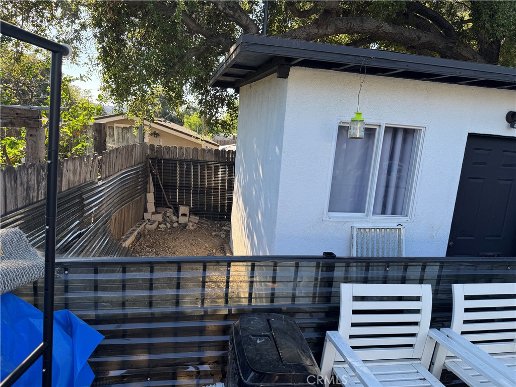 10015 Marcus Avenue Tujunga, CA 91042 - Photo 3 of 7