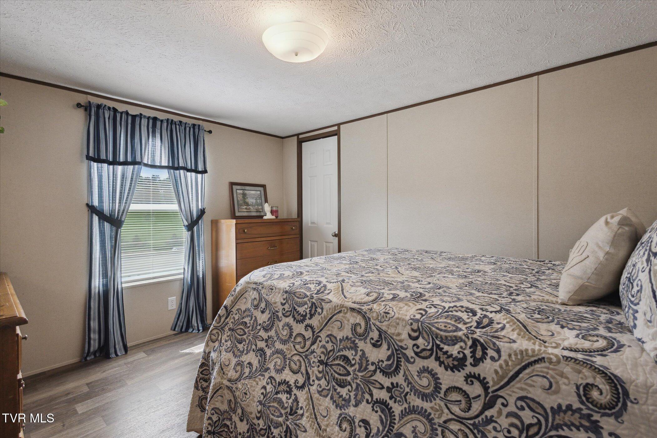 118 Copas Road Kingsport, TN 37663 - Photo 16 of 31 16-118-Copas-Rd-Kingsport-TN-37663-Windo