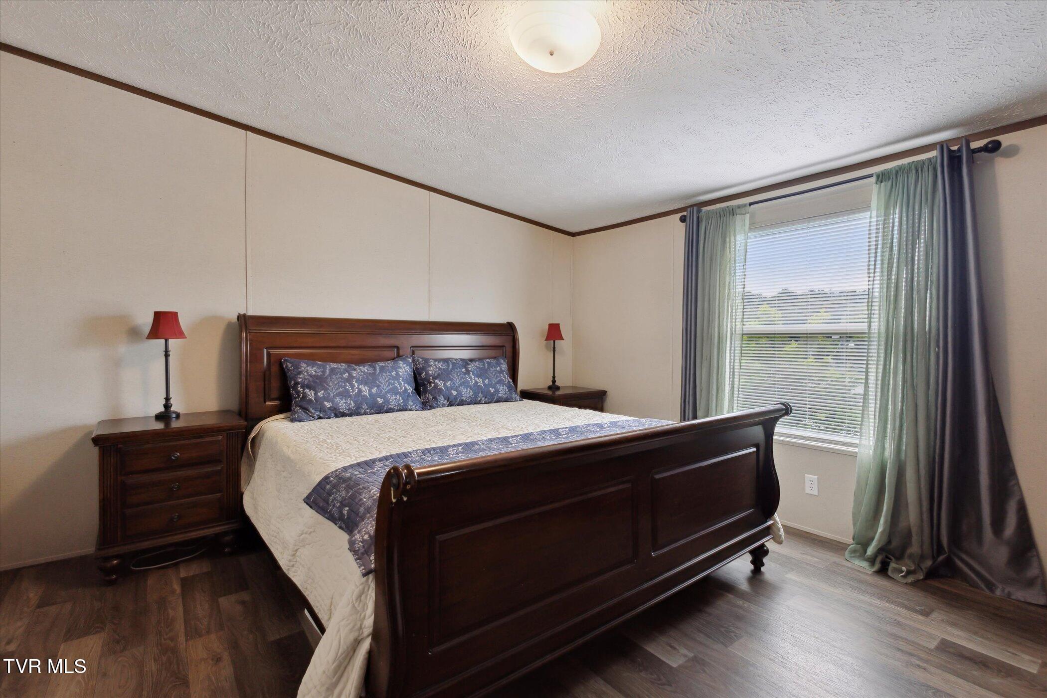 118 Copas Road Kingsport, TN 37663 - Photo 21 of 31 21-118-Copas-Rd-Kingsport-TN-37663-Windo