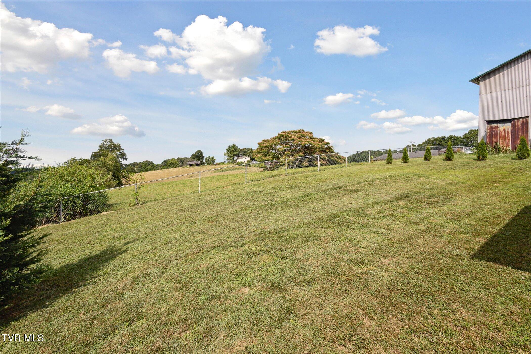 118 Copas Road Kingsport, TN 37663 - Photo 30 of 31 30-118-Copas-Rd-Kingsport-TN-37663-Windo