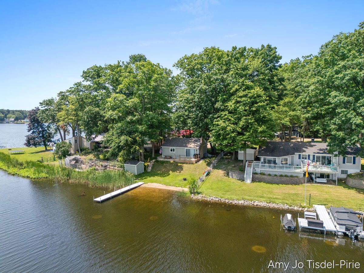 1760 South Colonel Point Crystal, MI 48818 - Photo 23 of 25 1760-S-Colonel_203