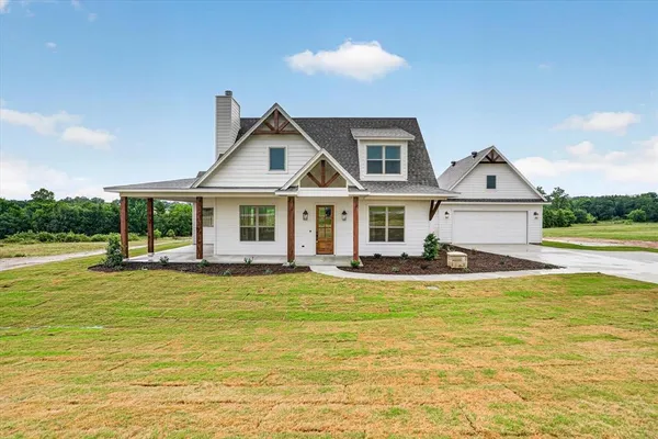 $525,000 | 225 Kilkenny Road, Poolville, TX 76487