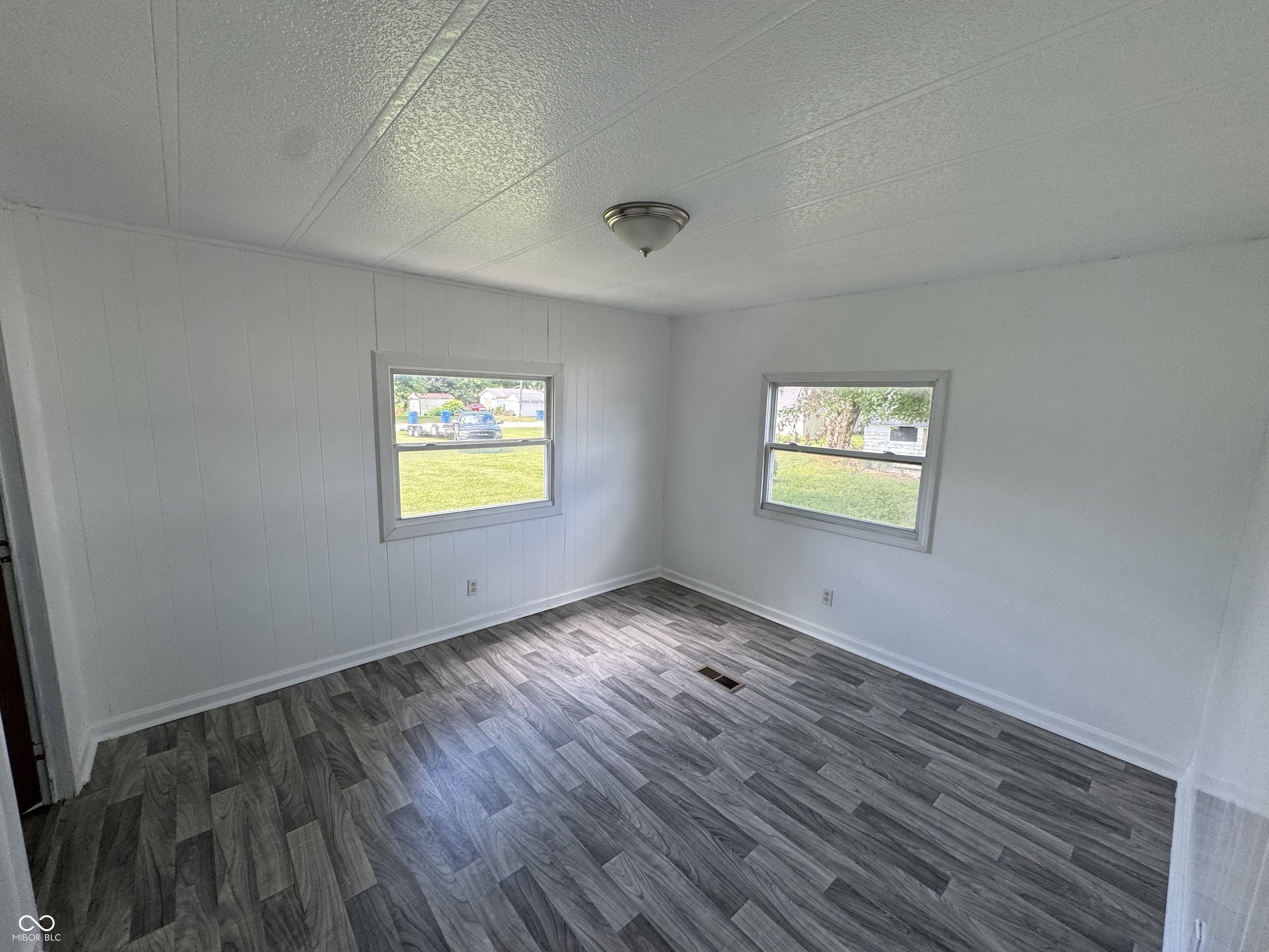 106 West Water Street Converse, IN 46919 - Photo 5 of 10