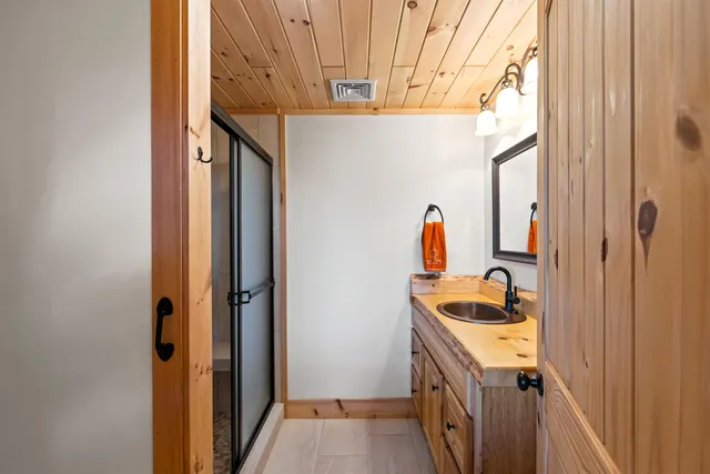 $1,185,000 | 199 Mittenwald Strasse, Bartlett, NH 03812