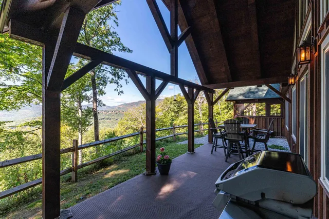$1,185,000 | 199 Mittenwald Strasse, Bartlett, NH 03812