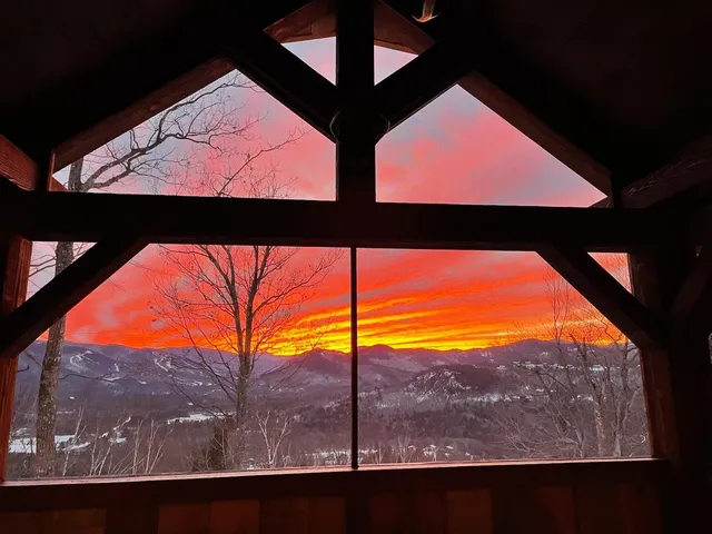 $1,185,000 | 199 Mittenwald Strasse, Bartlett, NH 03812