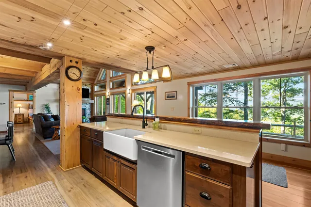 $1,185,000 | 199 Mittenwald Strasse, Bartlett, NH 03812