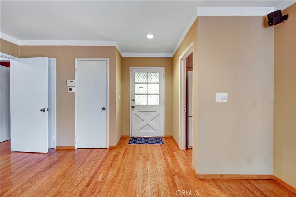 17230 Bonham Avenue Carson, CA 90746 - Photo 5 of 25
