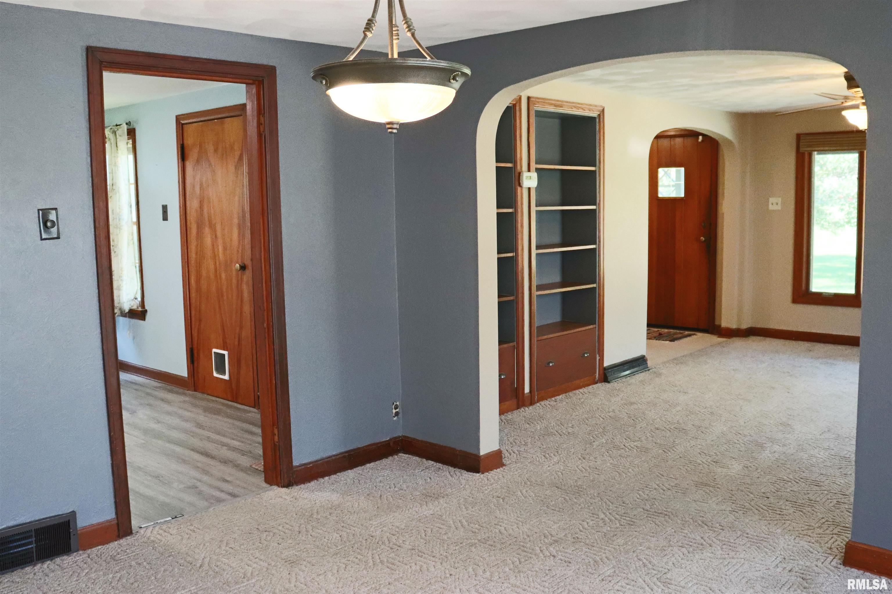 177 South Cone Street Farmington, IL 61531 - Photo 12 of 42