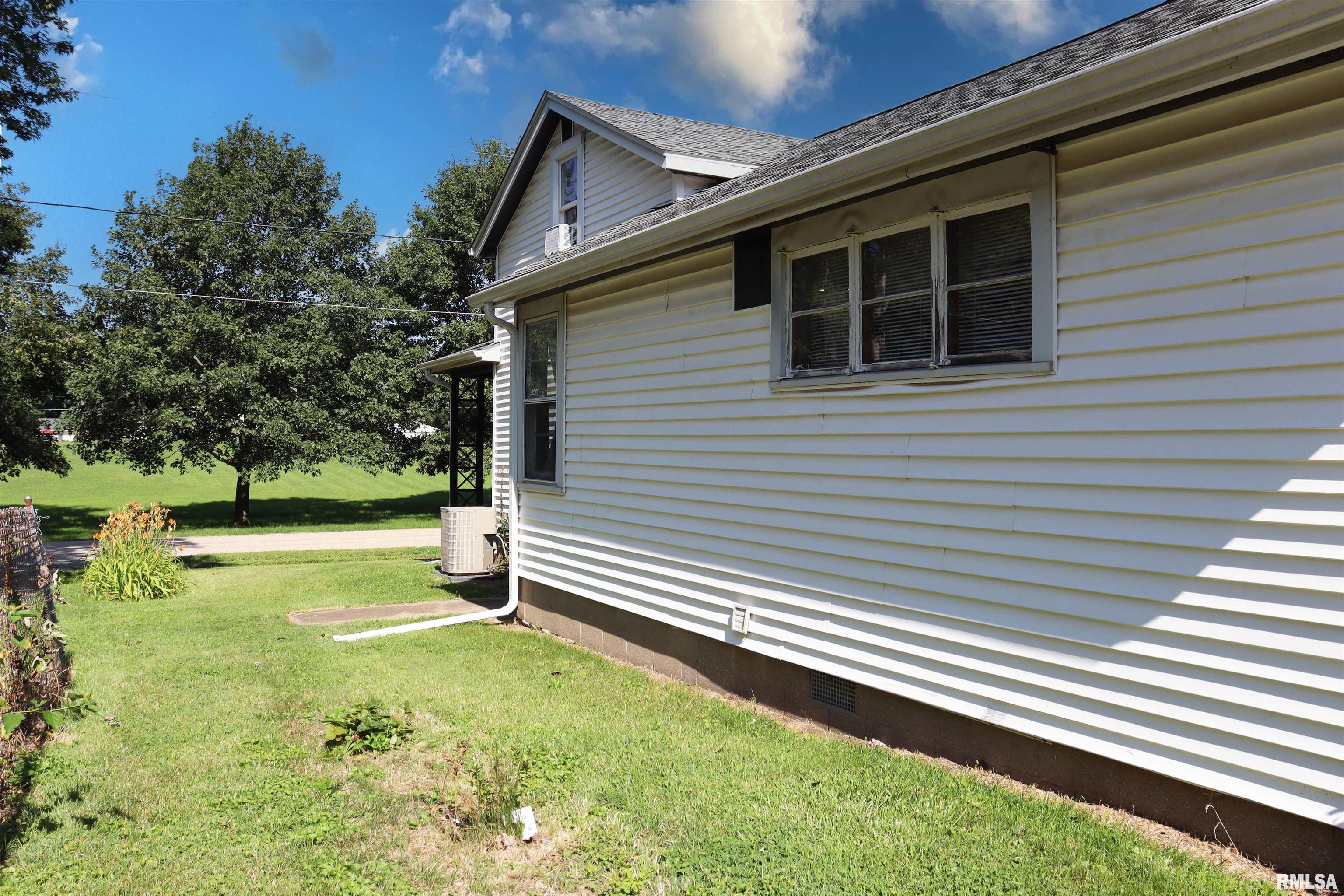 177 South Cone Street Farmington, IL 61531 - Photo 35 of 42