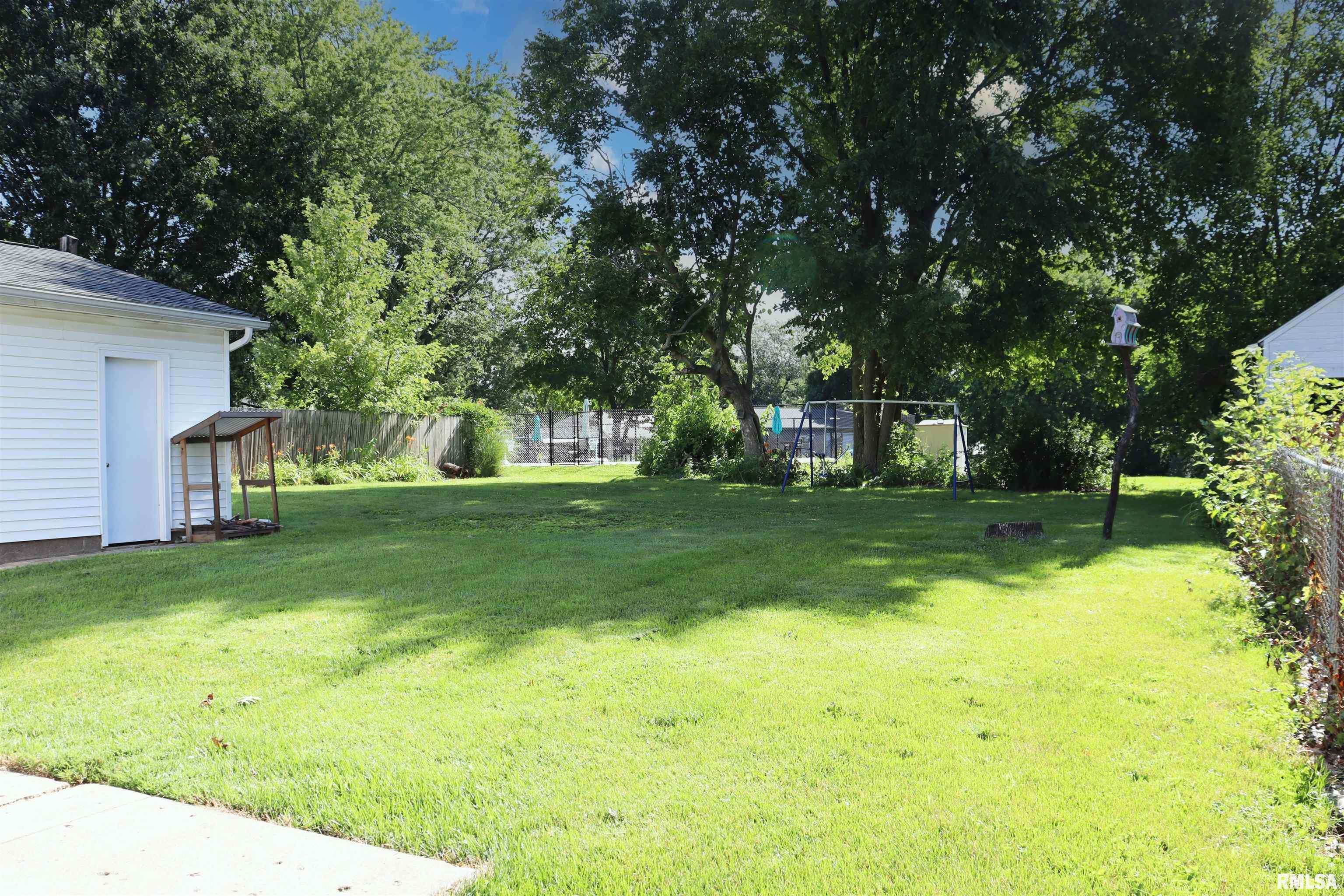 177 South Cone Street Farmington, IL 61531 - Photo 37 of 42